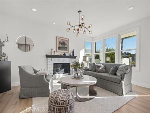 20  Flores  , Lake Forest, CA