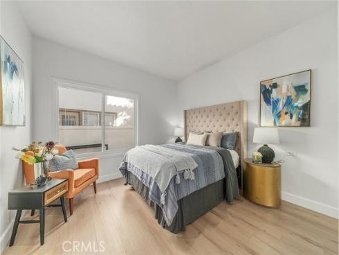 20  Flores  , Lake Forest, CA