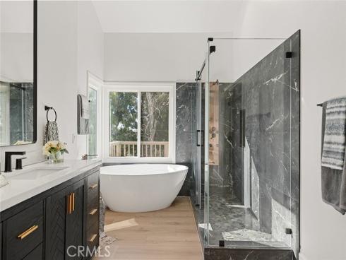 20  Flores  , Lake Forest, CA