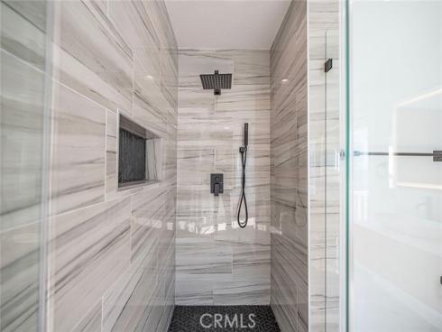 20  Flores  , Lake Forest, CA