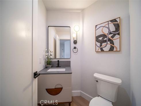 20  Flores  , Lake Forest, CA