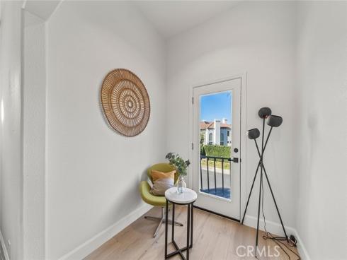 20  Flores  , Lake Forest, CA