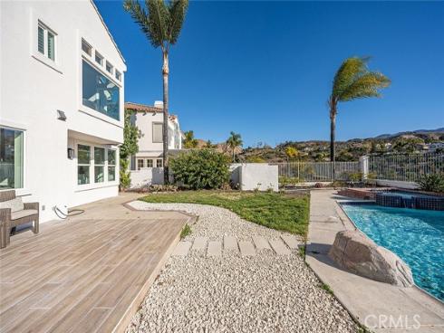 20  Flores  , Lake Forest, CA