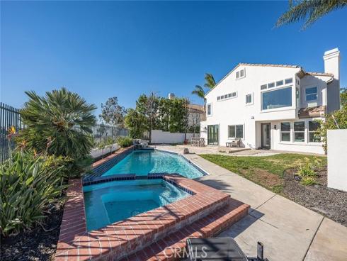 20  Flores  , Lake Forest, CA