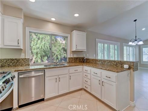 15  Embassy   Place, Lake Forest, CA