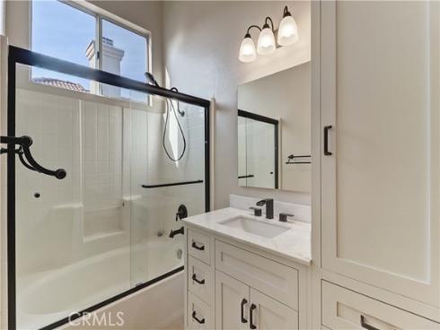 15  Embassy   Place, Lake Forest, CA