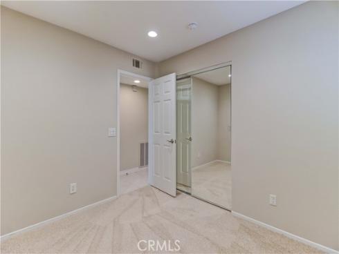 15  Embassy   Place, Lake Forest, CA