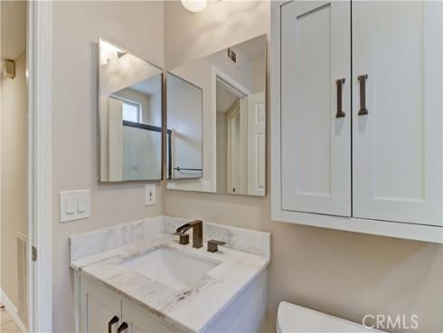 15  Embassy   Place, Lake Forest, CA