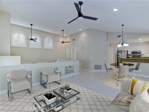 15  Embassy   Place, Lake Forest, CA