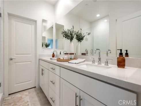 907 Sunset Rdg , Lake Forest, CA