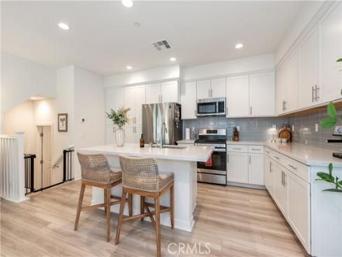 907 Sunset Rdg , Lake Forest, CA