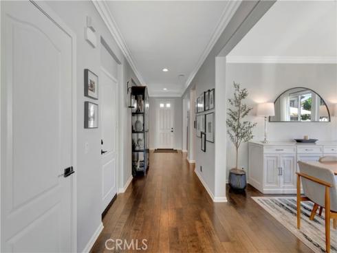 302 Summit Crest Drive, Lake Forest, CA