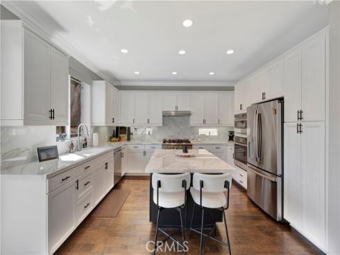 302 Summit Crest Drive, Lake Forest, CA