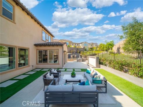 5437  Heritage Oak   Drive, Lake Forest, CA