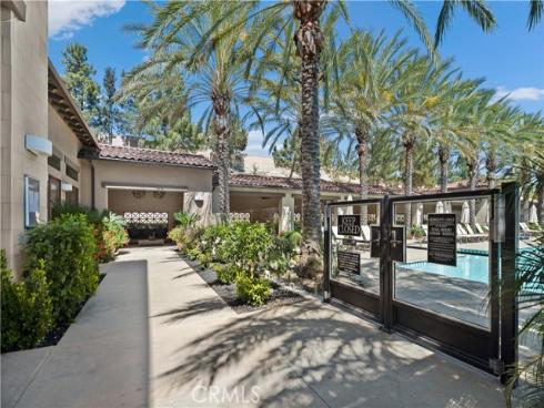 275 Pinnacle Drive, Lake Forest, CA