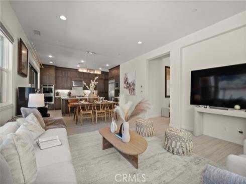 275 Pinnacle Drive, Lake Forest, CA