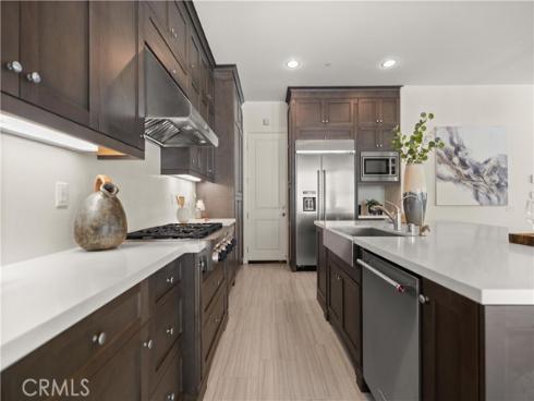 275 Pinnacle Drive, Lake Forest, CA