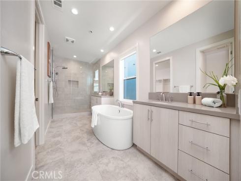 200 Wild Flower , Lake Forest, CA