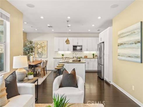 15  Clover  , Lake Forest, CA