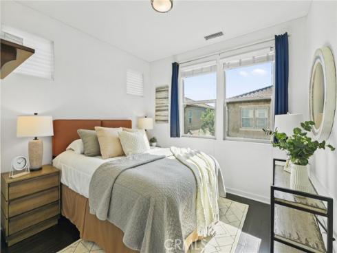 15  Clover  , Lake Forest, CA