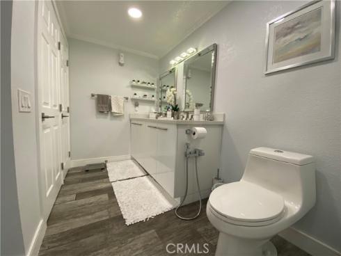 22272 Redwood Pointe 5C , Lake Forest, CA