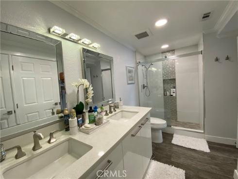 22272 Redwood Pointe 5C , Lake Forest, CA