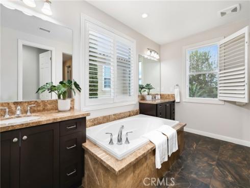 12 Starflower , Lake Forest, CA