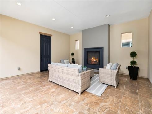 12 Starflower , Lake Forest, CA