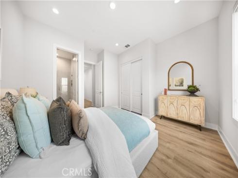 271 Huckleberry , Lake Forest, CA