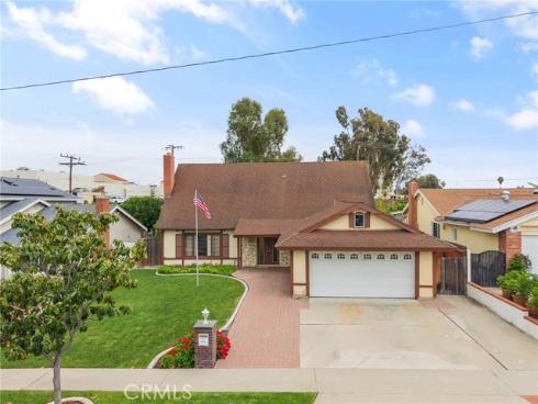 23692 Cavanaugh Road, Lake Forest, CA