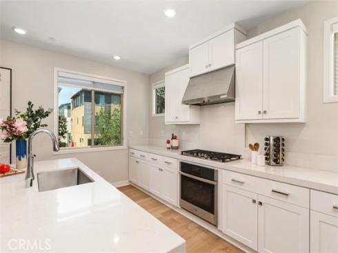 554  Catalonia  , Lake Forest, CA