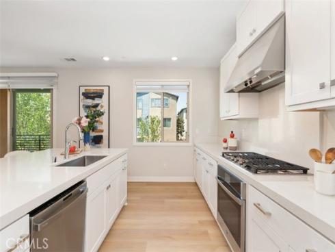 554  Catalonia  , Lake Forest, CA