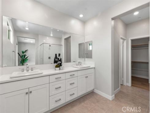 554  Catalonia  , Lake Forest, CA