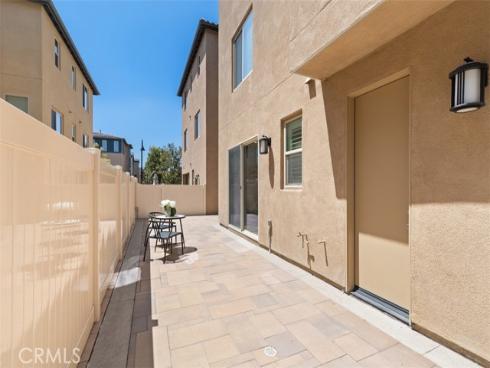 554  Catalonia  , Lake Forest, CA