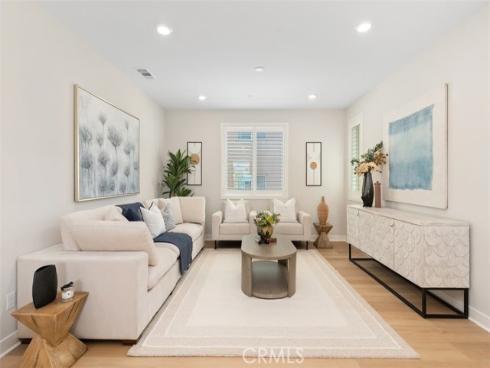 554  Catalonia  , Lake Forest, CA