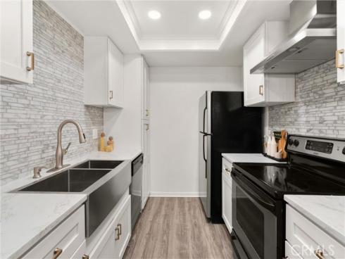 20702  El Toro  300  Road, Lake Forest, CA