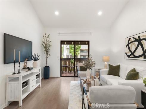 20702  El Toro  300  Road, Lake Forest, CA