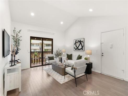 20702  El Toro  300  Road, Lake Forest, CA