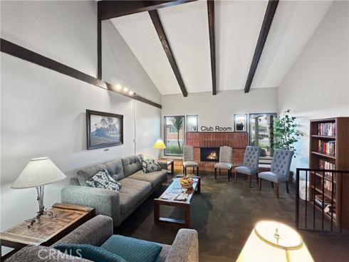 24701 Raymond 98 Way, Lake Forest, CA