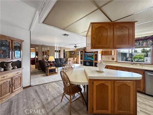 24701 Raymond 98 Way, Lake Forest, CA