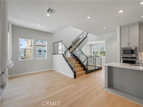130 Parkland Alley, Lake Forest, CA