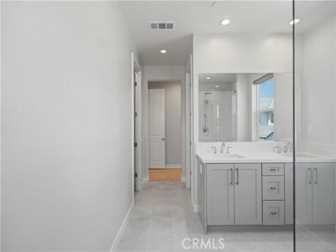 130 Parkland Alley, Lake Forest, CA