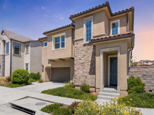 1901 Aliso Canyon Drive, Lake Forest, CA