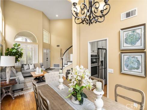 23  Calle Cabrillo  , Lake Forest, CA