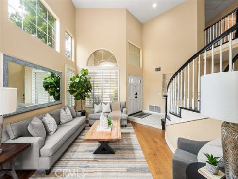 23  Calle Cabrillo  , Lake Forest, CA