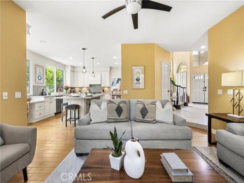 23  Calle Cabrillo  , Lake Forest, CA