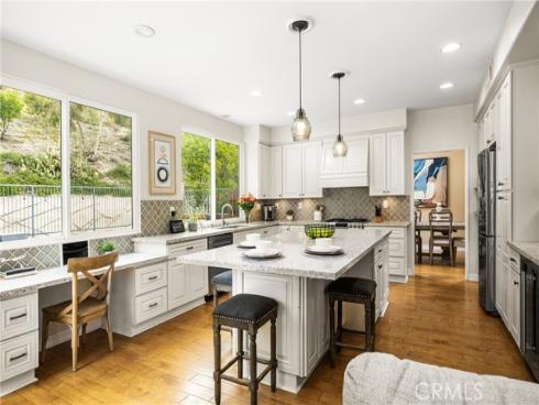 23  Calle Cabrillo  , Lake Forest, CA