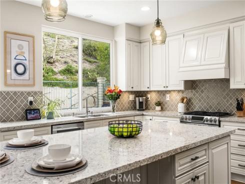 23  Calle Cabrillo  , Lake Forest, CA