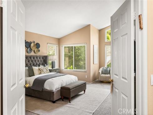 23  Calle Cabrillo  , Lake Forest, CA