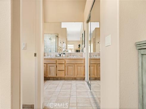 23  Calle Cabrillo  , Lake Forest, CA